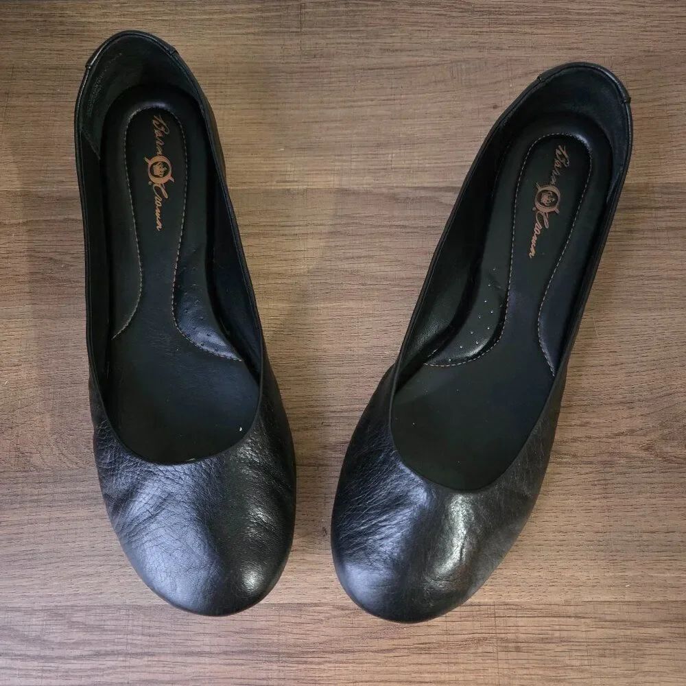 EUC BORN BLACKโLEATHER BALLET SHOES STYLE FLATS WOMENS 9.5